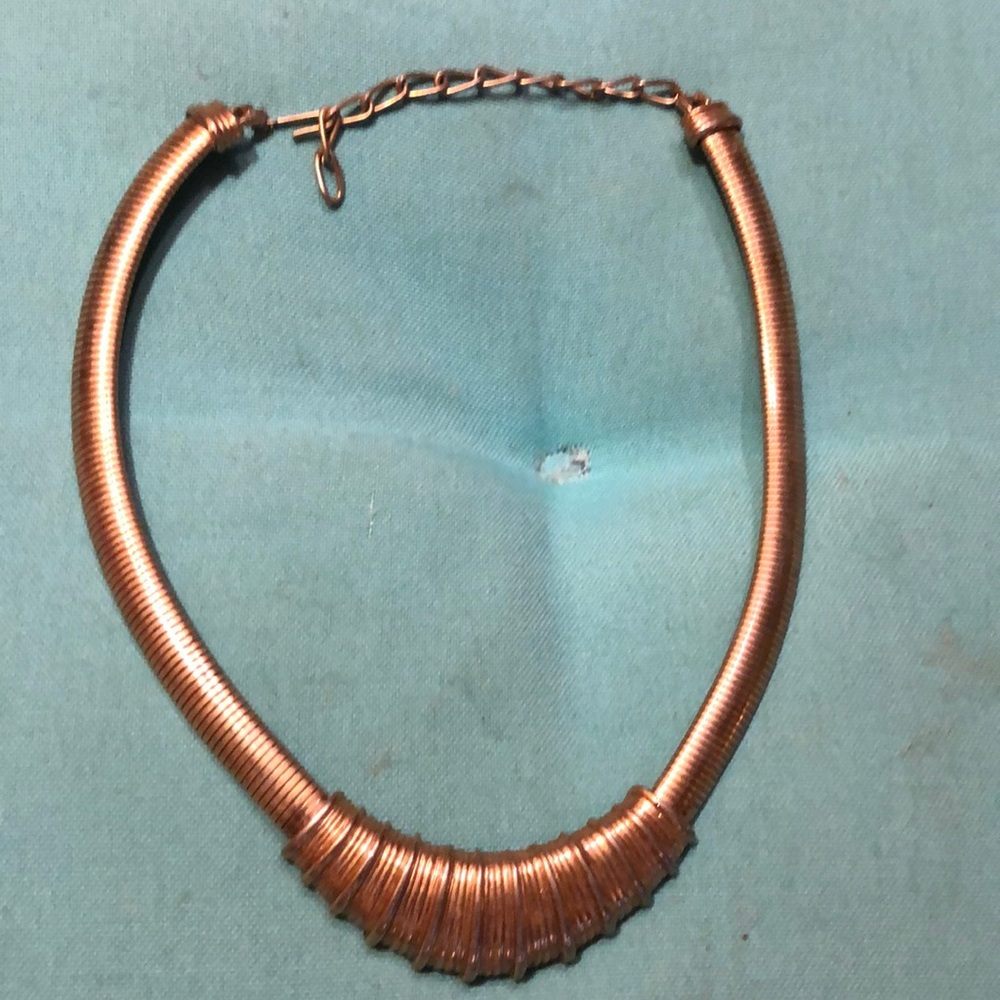 Statement fashion necklace